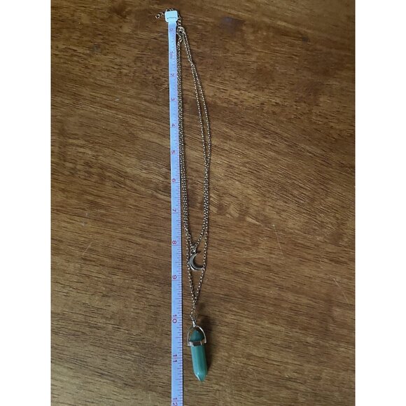 Natural Quartz Chakra Green Crystal Healing Gemstone Moon Pendant Necklace - Picture 6 of 7